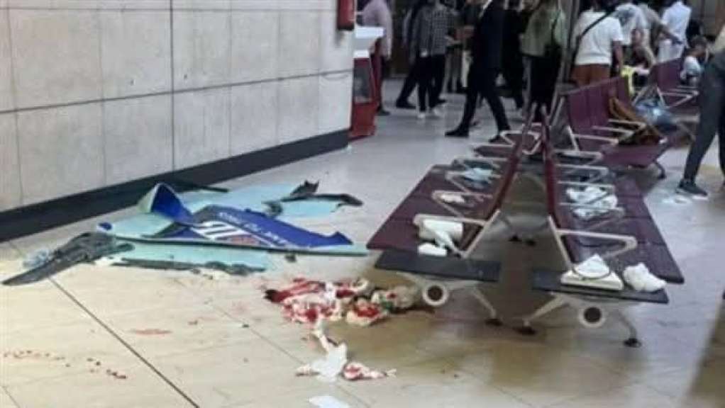 وزارة الطيران المدني تأسف لوفاة سائحة كازاخستانيه بمطار شرم الشيخ نتيجة سقوط لوحة إعلانية