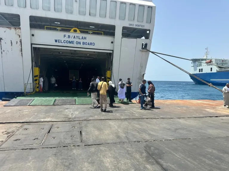 لليوم الرابع.. استمرار إغلاق ميناء الغردقة البحري لسوء الأحوال الجوية