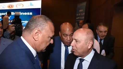 رئيس الغرفة التجارية بالبحر الأحمر...