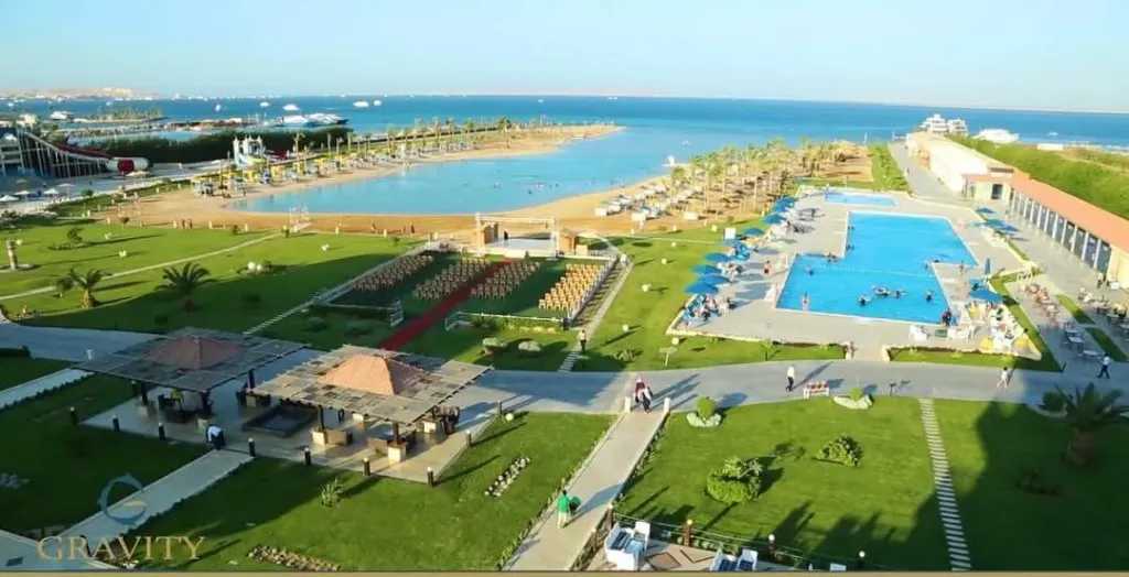 السياحة والفنادق