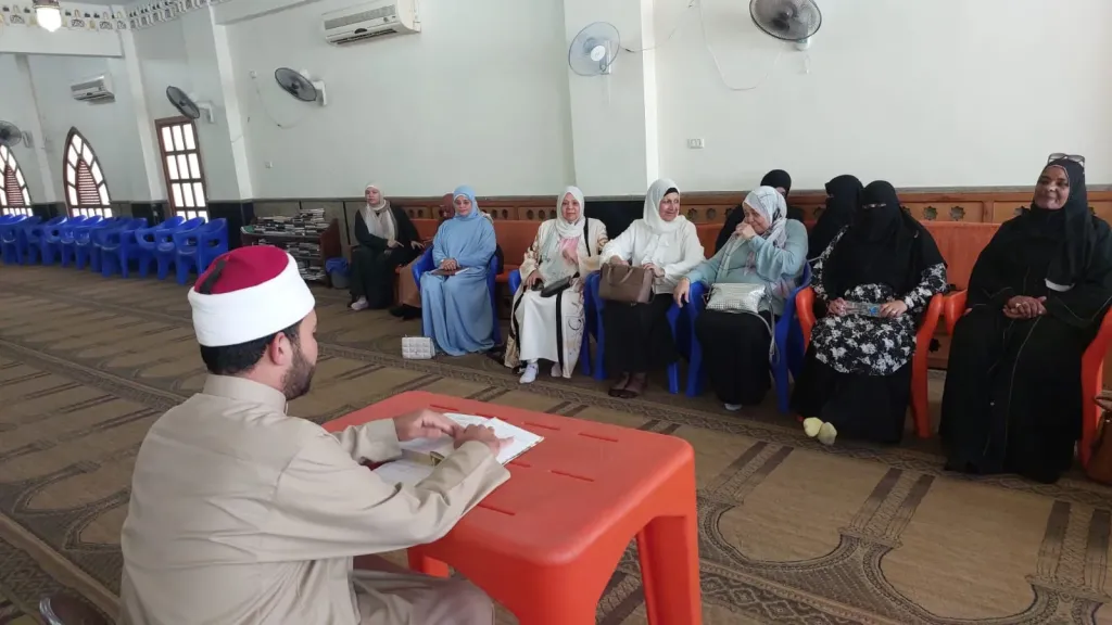 انطلاق الدروس الخاصة بفقه المرأة بمسجد الميناء الكبير بالغردقة