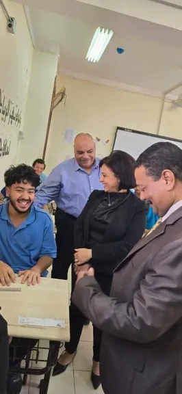 نائب محافظ البحر الأحمر تتفقد سير الامتحانات بمدرسة STEM بالغردقة