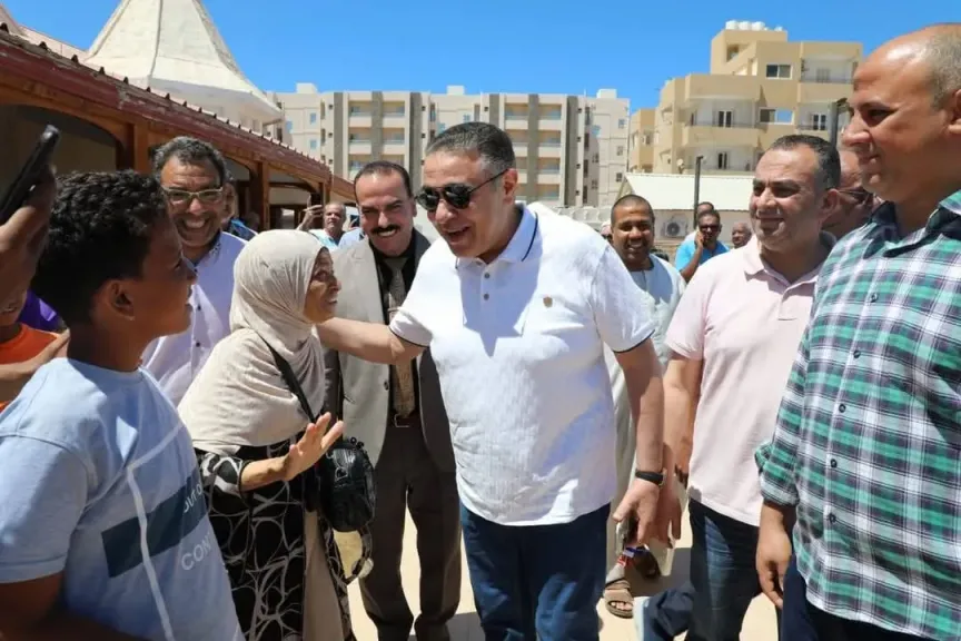 محافظ البحر الأحمر يودّع افواج حجاج الجمعيات الي بيت الله الحرام