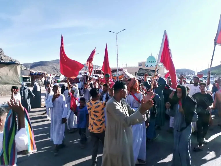غدا ختام الاحتفالات الشعبية بمولد "ابوالحسن الشاذلي" والمريدون يخالفون القرار الرسمي