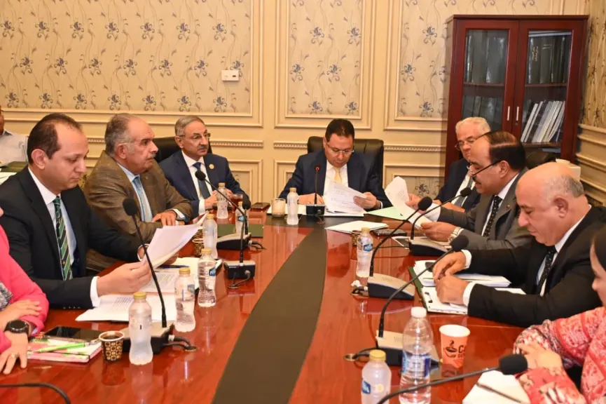 قورة يطالب بالإسراع في شغل وظيفة الوكيل الدائم بوزارة الري... والبرلمان يحذر من الخلل الإداري وتعارضه مع خطة الإصلاح