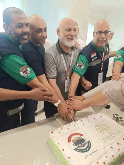 احتفال حجاج جمعيات البحر الأحمر بمكة المكرمة بعد أداء مناسك الحج.. ووجهتهم القادمة المدينة المنورة