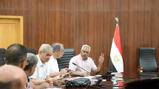 سكرتير عام محافظة البحر الأحمر...