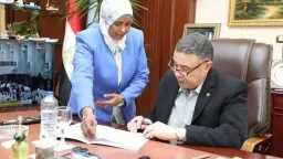 الجامعات والمدارس