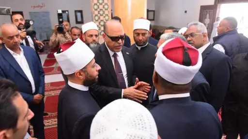 وزيرا الأوقاف والعمل يضعان حجر...