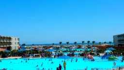 السياحة والفنادق