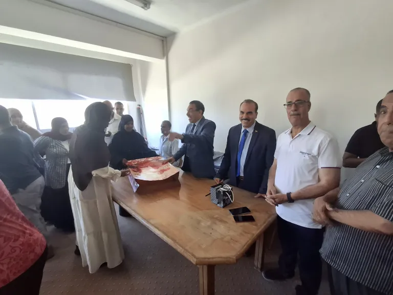 في احتفالية وفاء وتقدير.. تضامن البحر الأحمر يكرم عمر الأمين بعد رحلة عطاء وإنسانية طويلة